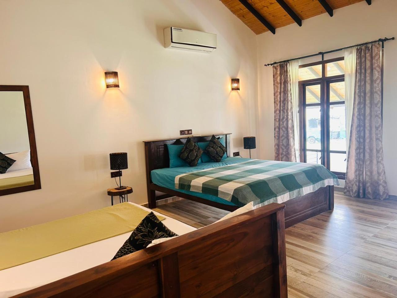 Blu Marine Nilaveli Hotel Trincomalee Exterior foto